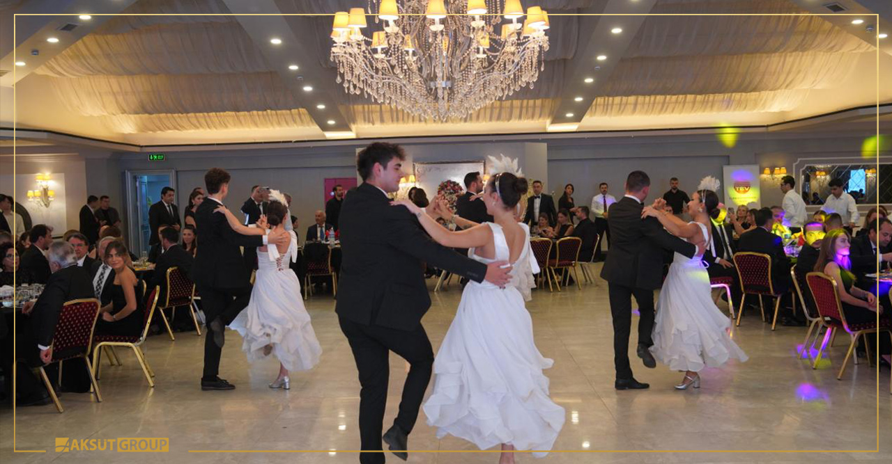 AKSÜTGROUP ’tan TEV Aydın Temsilciliği’nin Cumhuriyet Balosuna Destek